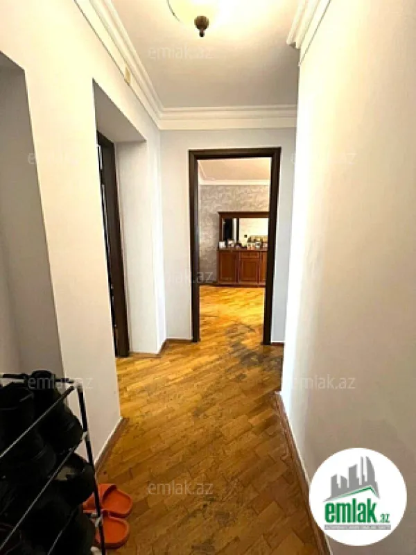 Satılır 3 otaqlı köhnə tikili 80 m²