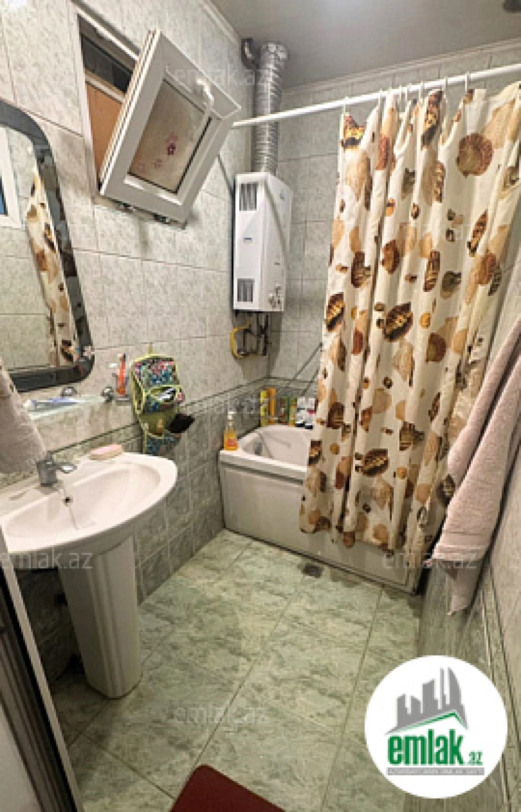 Satılır 3 otaqlı köhnə tikili 87 m²