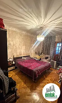 Satılır 3 otaqlı köhnə tikili 87 m²