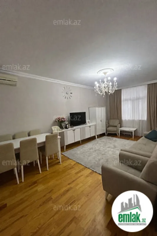 Satılır 3 otaqlı köhnə tikili 60 m²