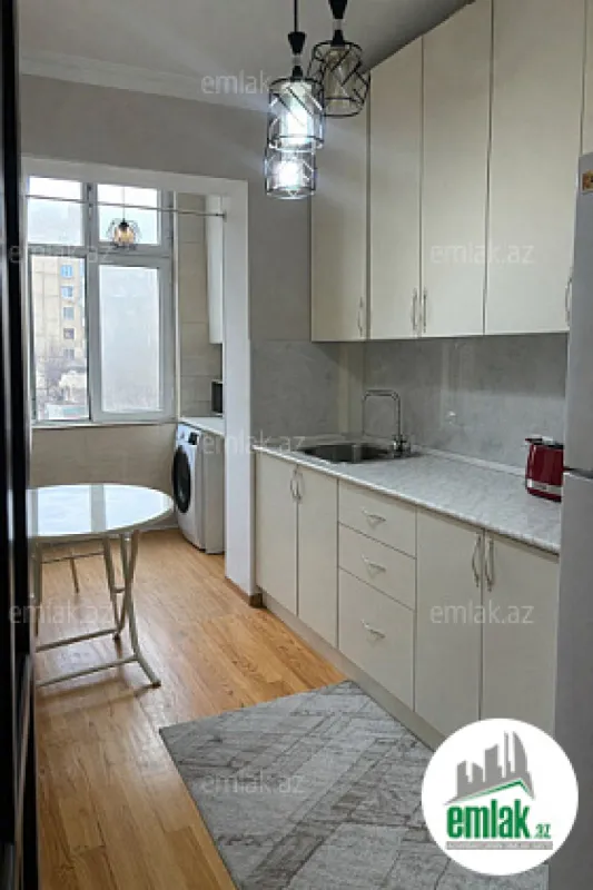 Satılır 2 otaqlı köhnə tikili 65 m²