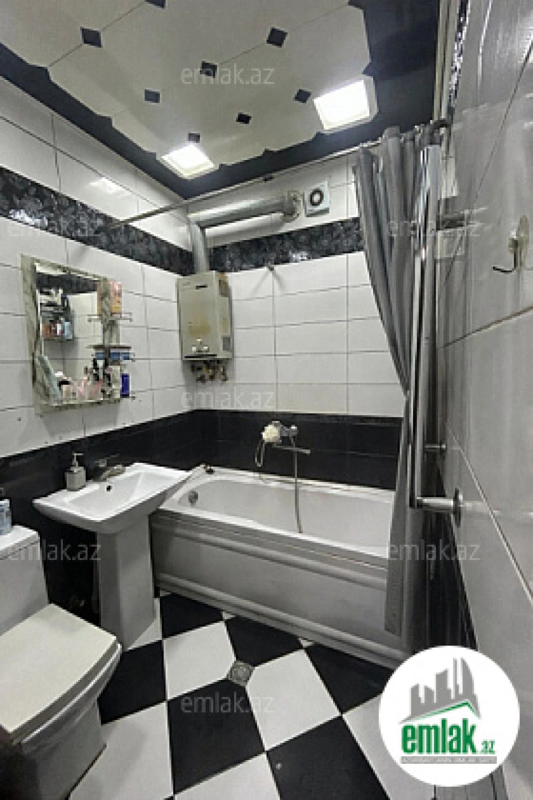 Satılır 2 otaqlı köhnə tikili 65 m²