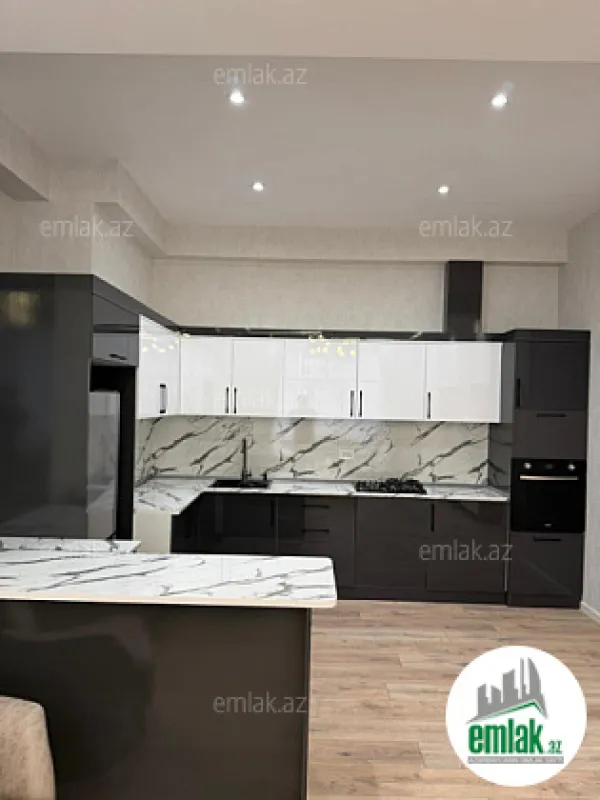 Satılır 2 otaqlı yeni tikili 85 m²