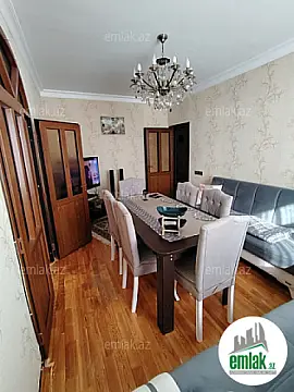 Satılır 4 otaqlı köhnə tikili 110 m² — Bakı 4 otaq 110.00 m²
