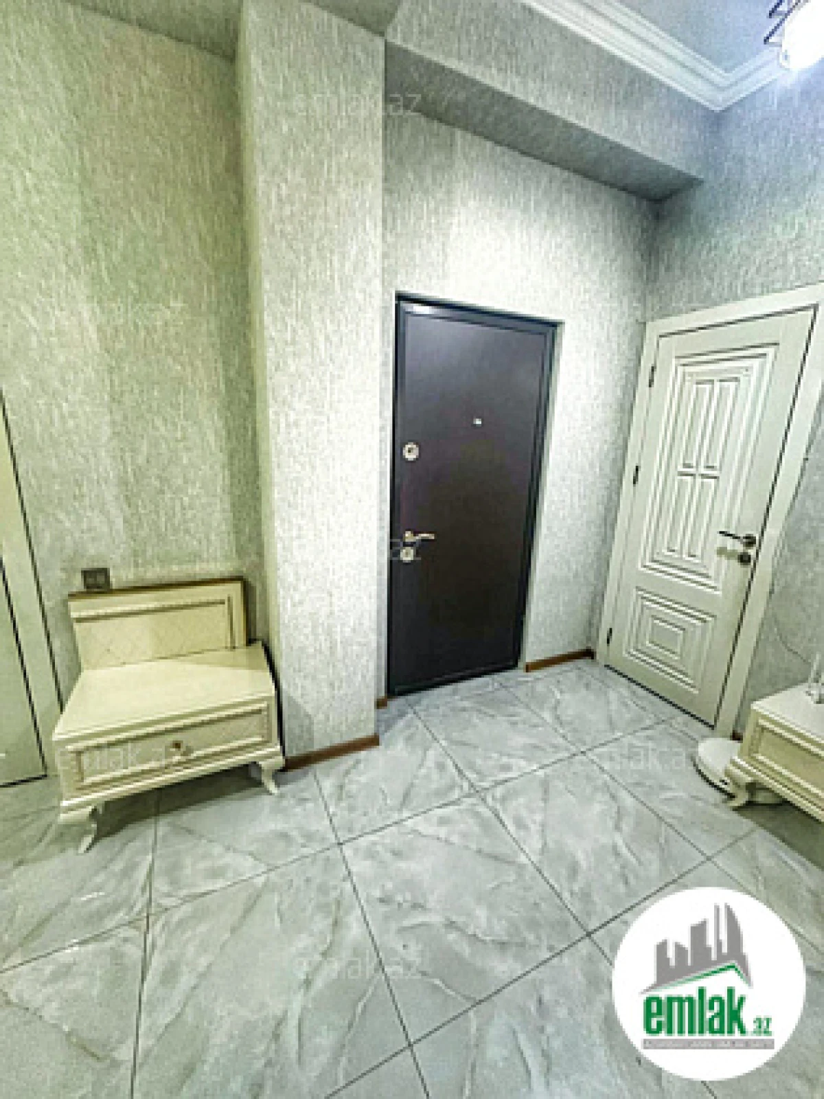 Satılır 3 otaqlı yeni tikili 89 m²