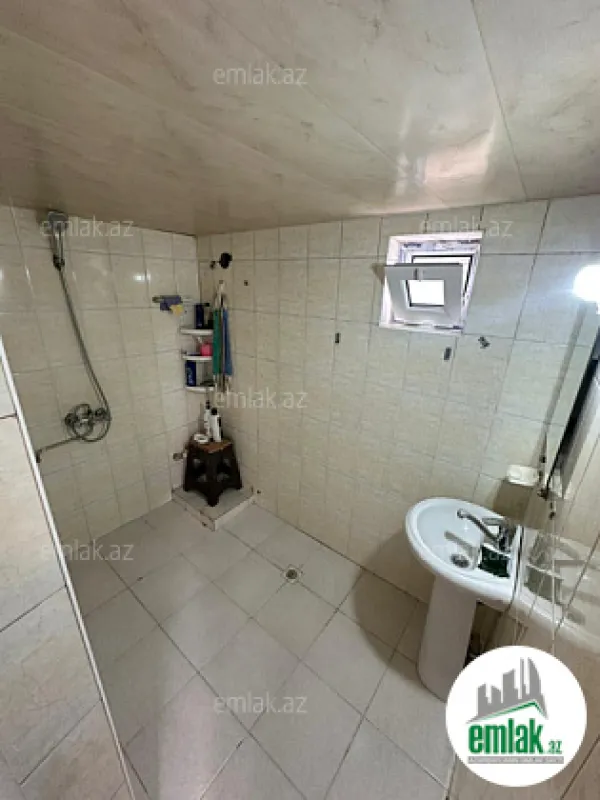 Satılır 3 otaqlı həyət evi 100 m²