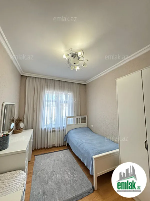 Satılır 4 otaqlı həyət evi 130 m²