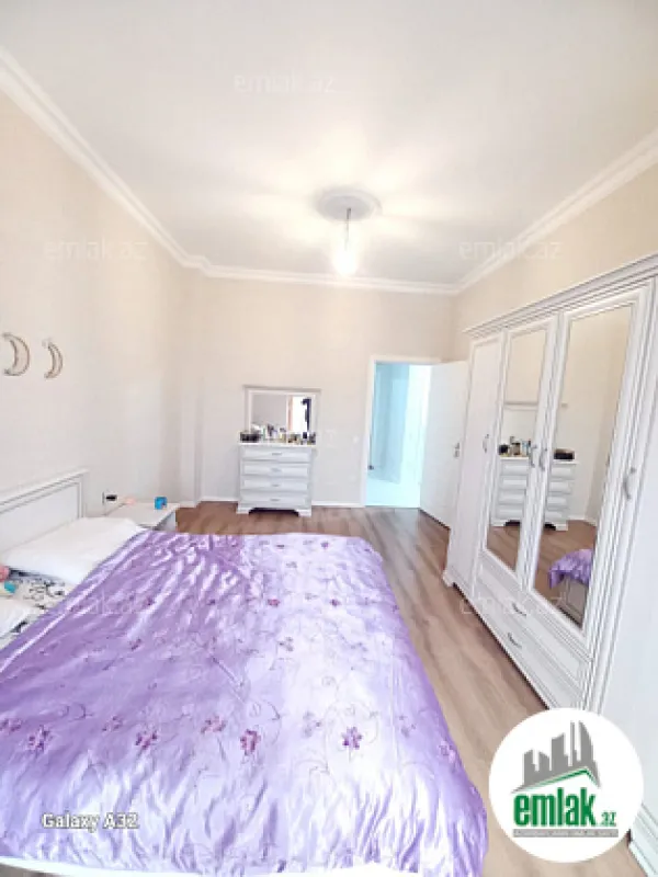 Satılır 3 otaqlı yeni tikili 136 m²