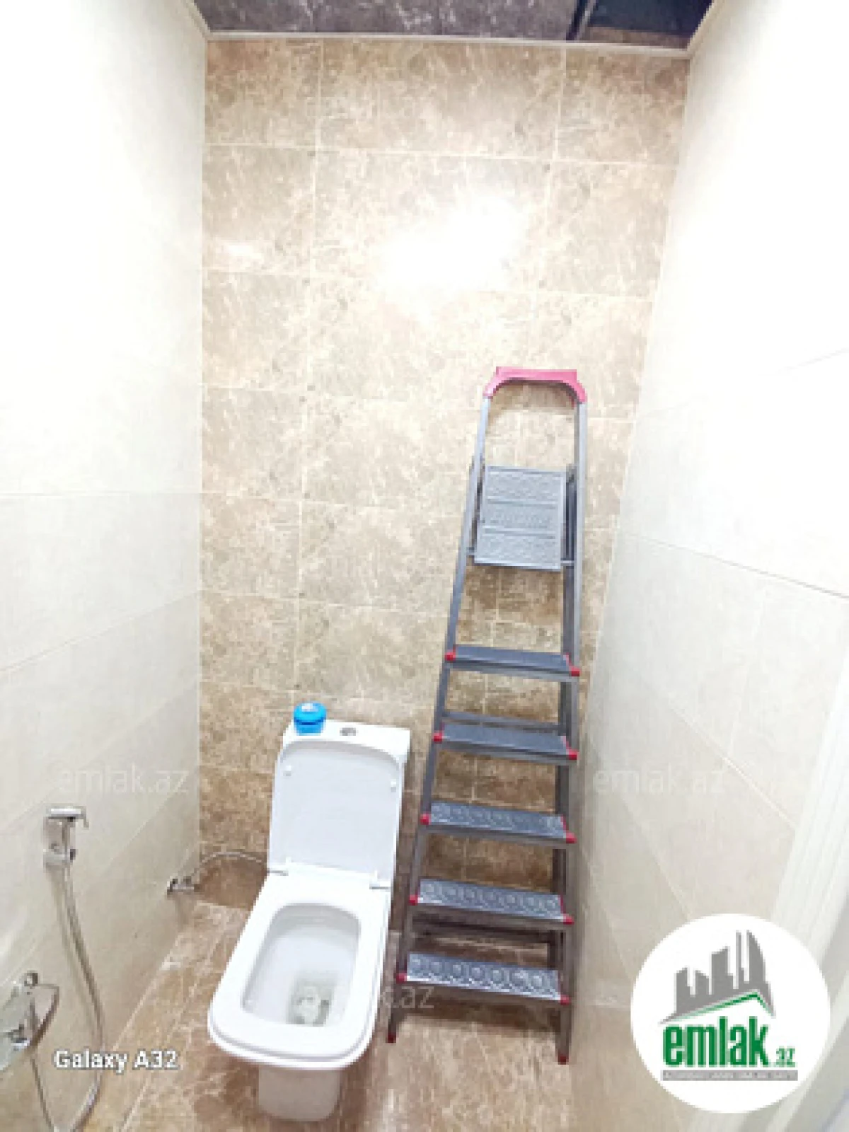 Satılır 3 otaqlı yeni tikili 136 m²