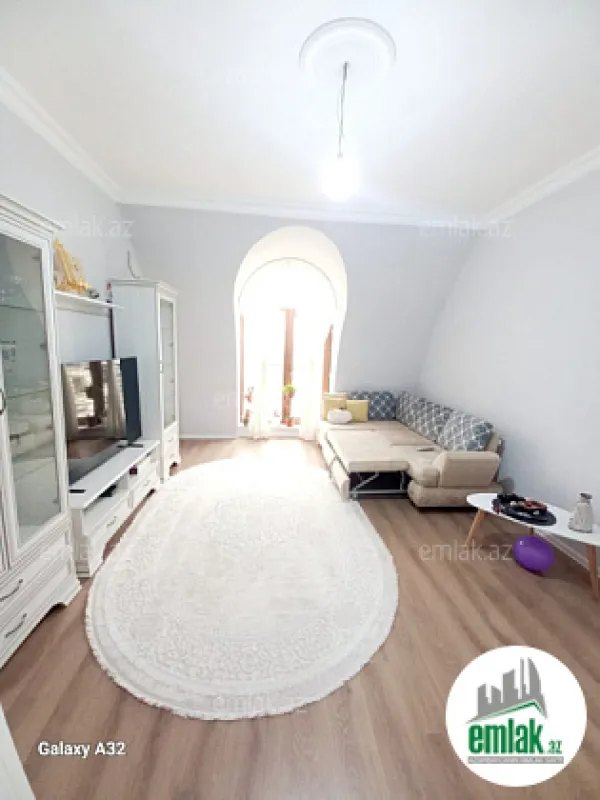 Satılır 3 otaqlı yeni tikili 136 m²