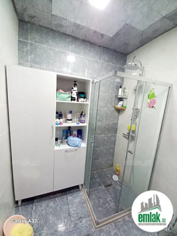 Satılır 3 otaqlı yeni tikili 136 m²