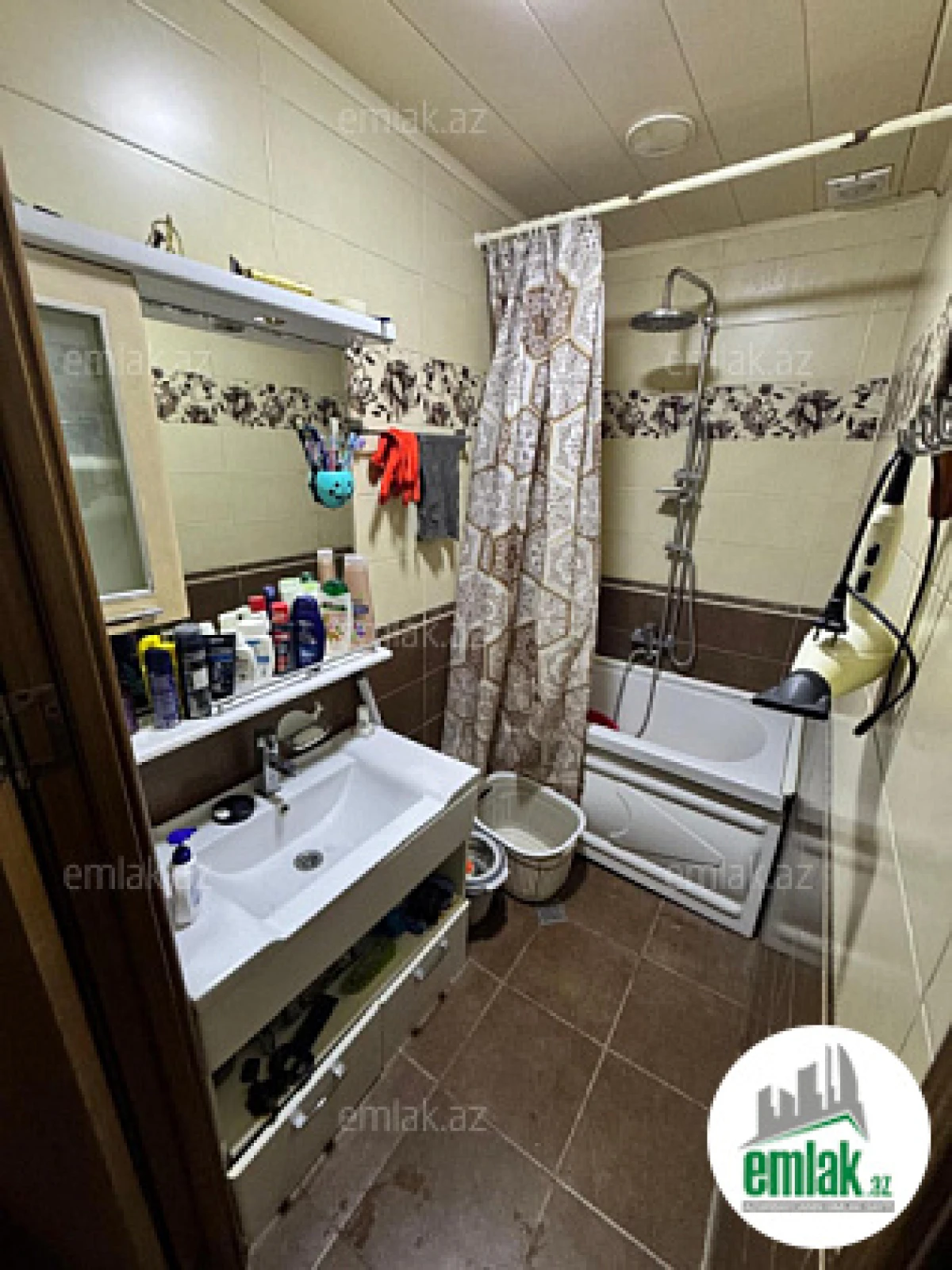 Satılır 3 otaqlı köhnə tikili 85 m²