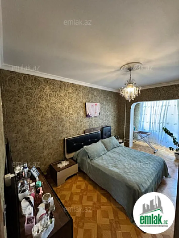 Satılır 3 otaqlı köhnə tikili 85 m²