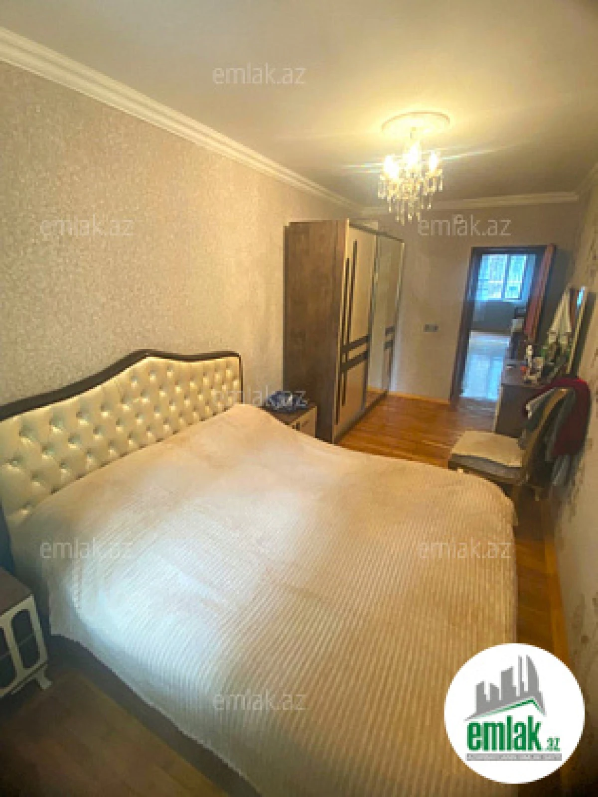 Satılır 3 otaqlı köhnə tikili 90 m²