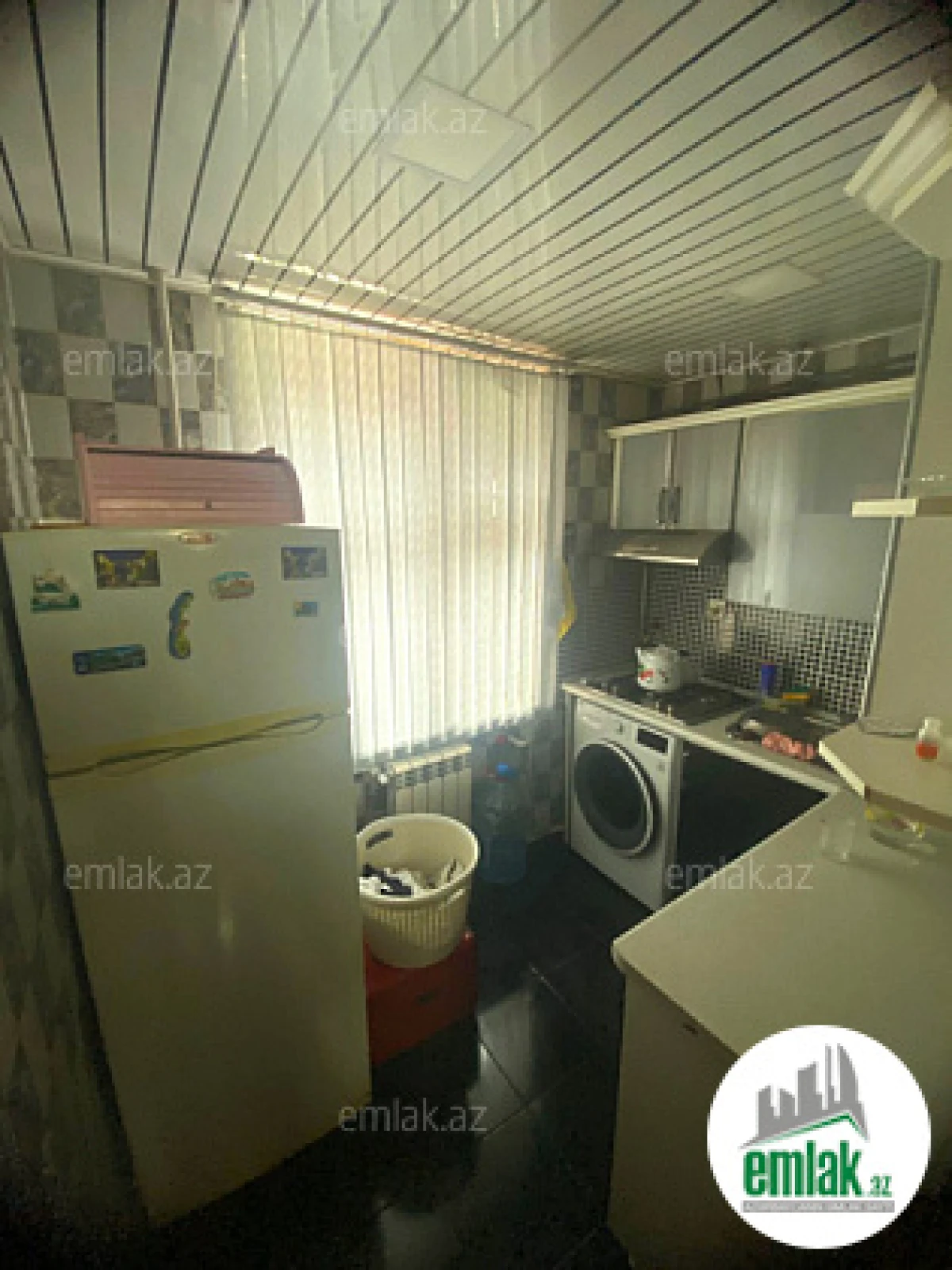 Satılır 3 otaqlı köhnə tikili 90 m²