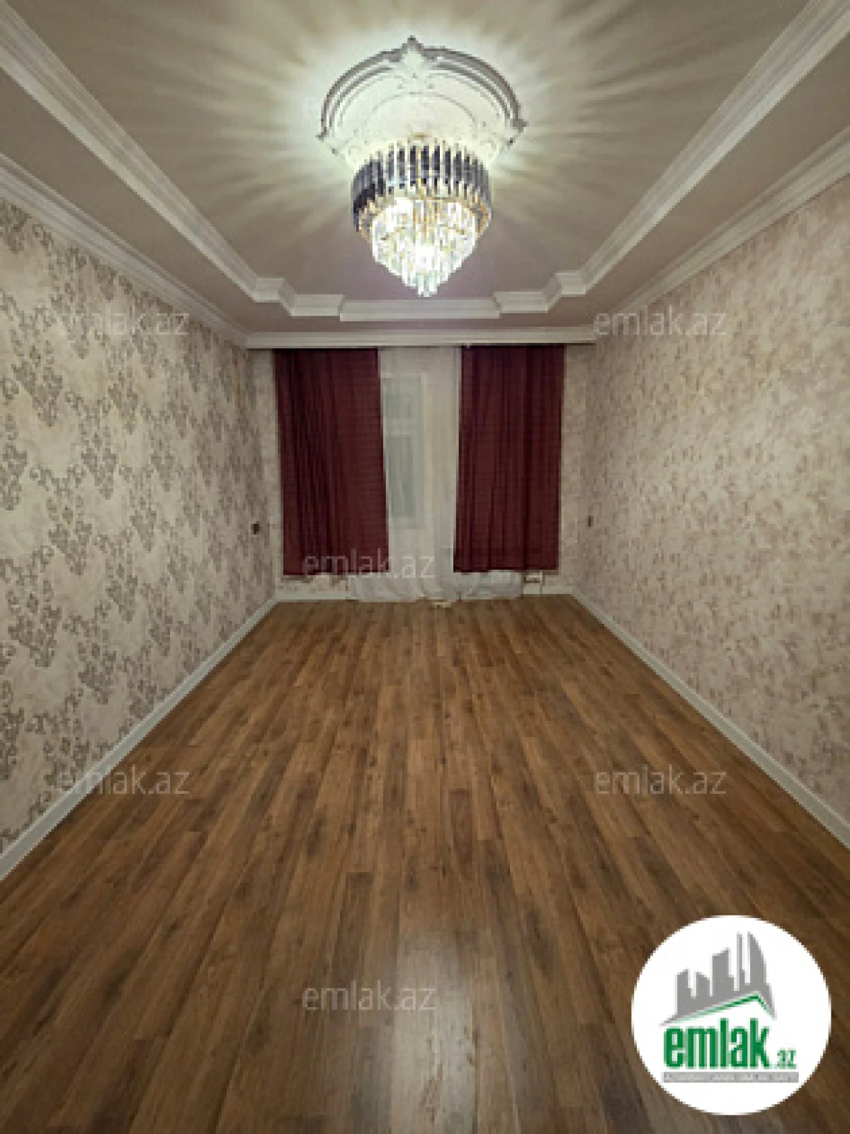 Satılır 2 otaqlı köhnə tikili 55 m²