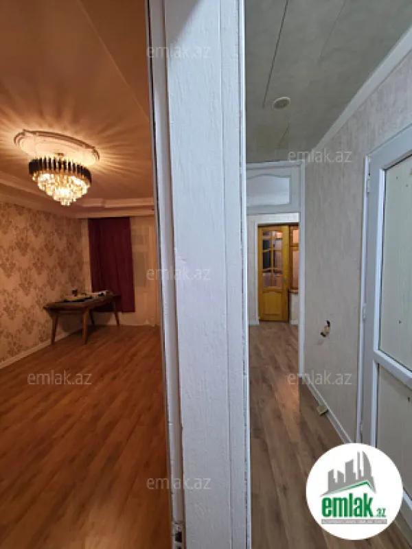 Satılır 2 otaqlı köhnə tikili 55 m²