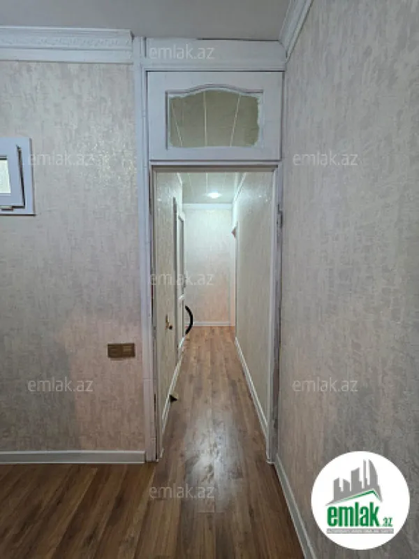 Satılır 2 otaqlı köhnə tikili 55 m²