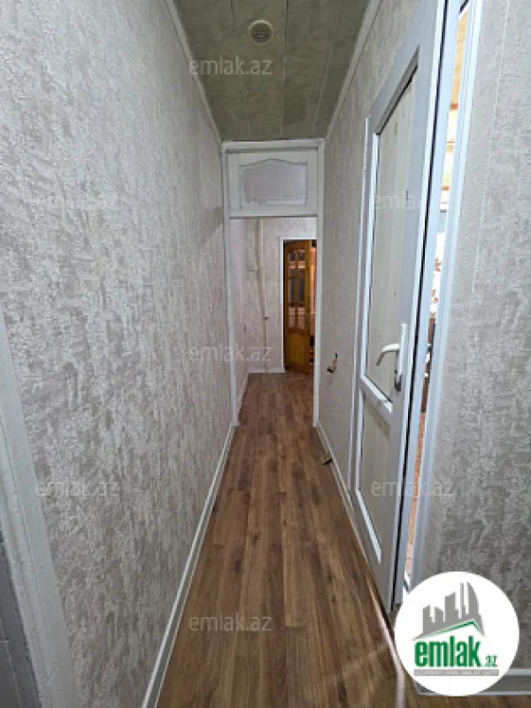 Satılır 2 otaqlı köhnə tikili 55 m²