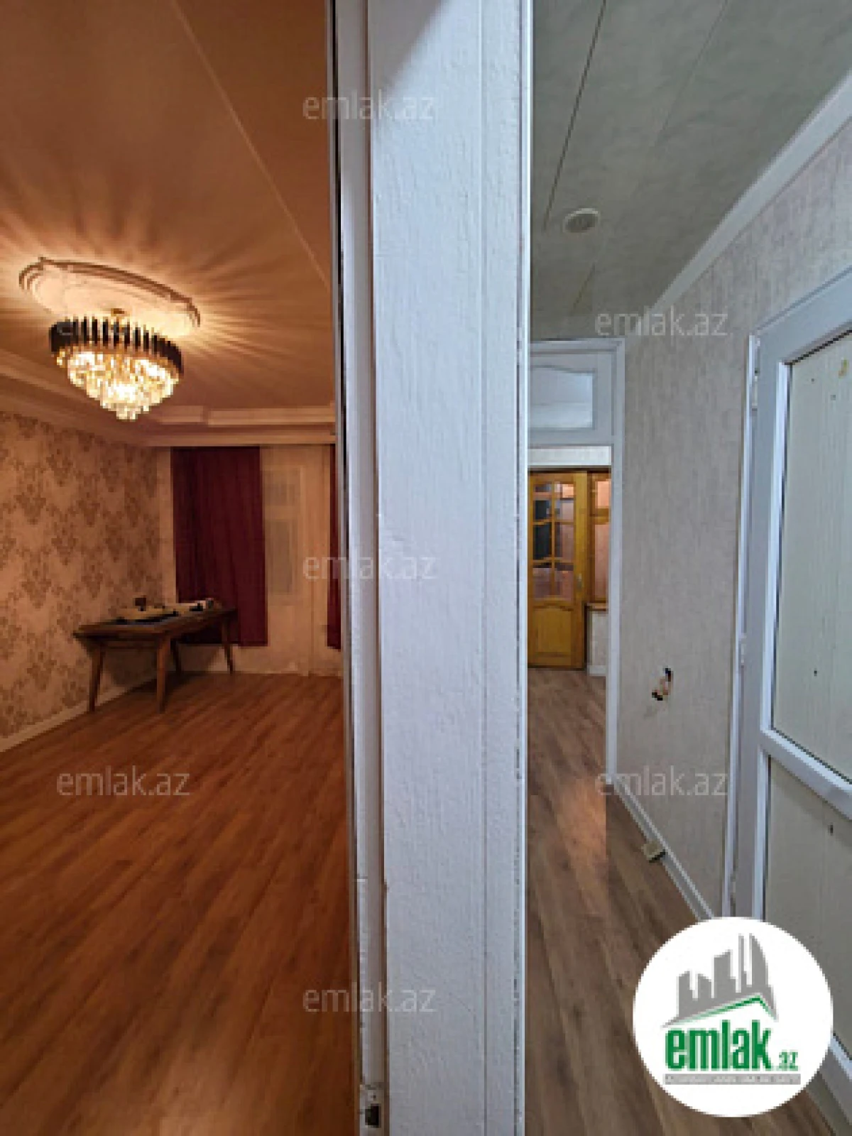 Satılır 2 otaqlı köhnə tikili 55 m²