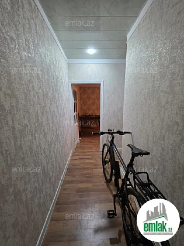 Satılır 2 otaqlı köhnə tikili 55 m²