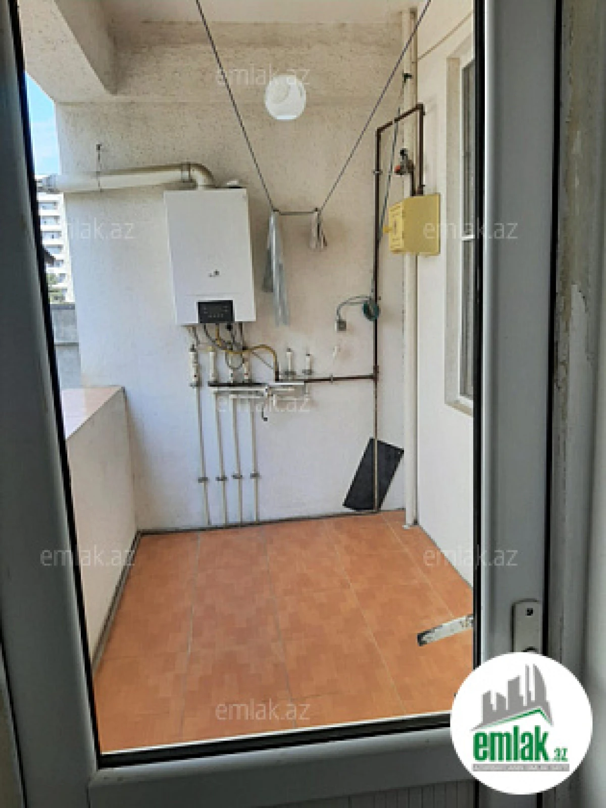 Satılır 3 otaqlı yeni tikili 70 m²