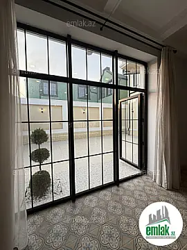 Satılır 5 otaqlı həyət evi 220 m²