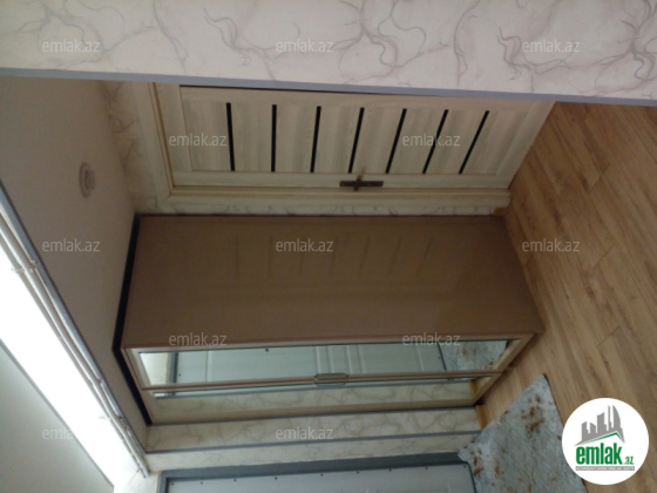 Satılır 3 otaqlı köhnə tikili 80 m²