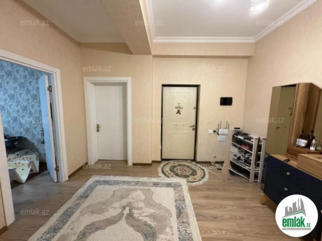 Satılır 2 otaqlı yeni tikili 82 m²
