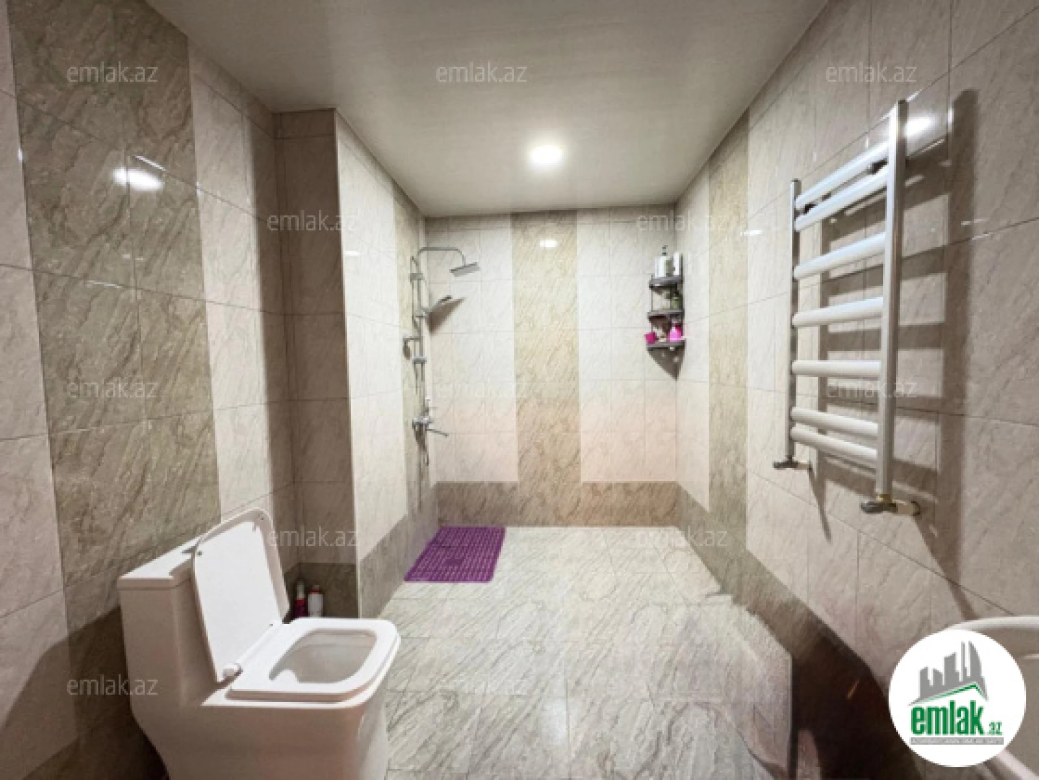 Satılır 2 otaqlı yeni tikili 82 m²