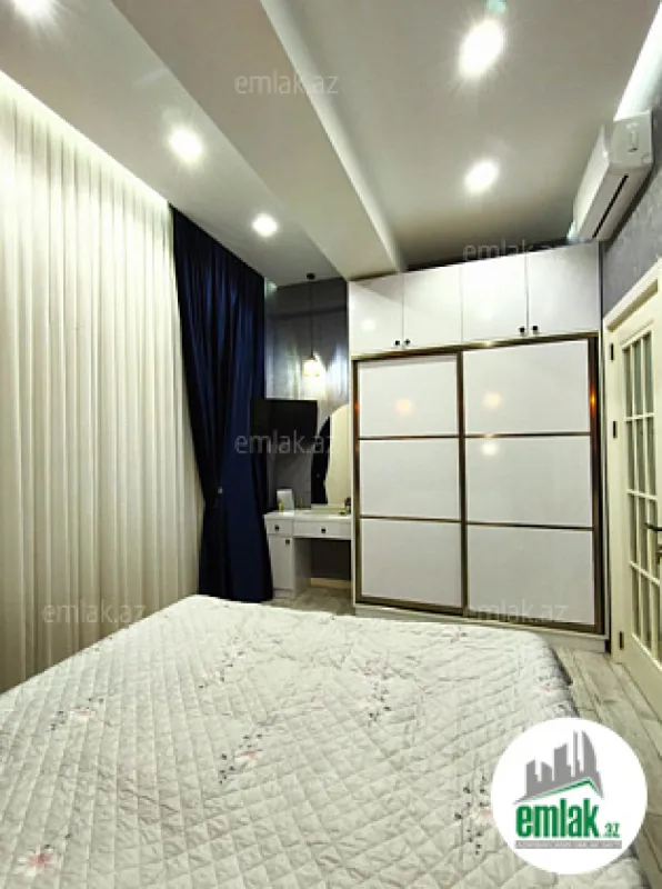 Satılır 3 otaqlı yeni tikili 100 m²