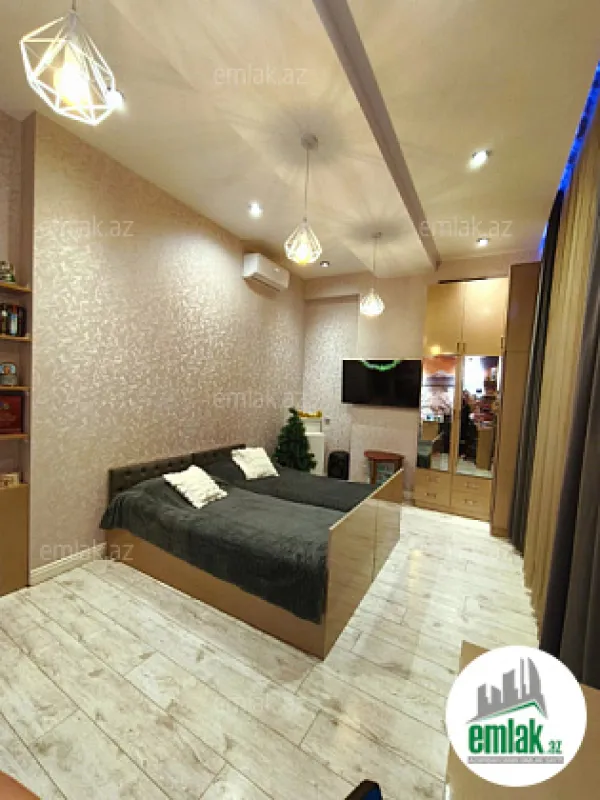 Satılır 3 otaqlı yeni tikili 100 m²