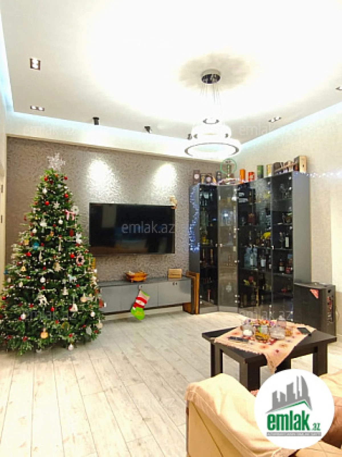 Satılır 3 otaqlı yeni tikili 100 m²