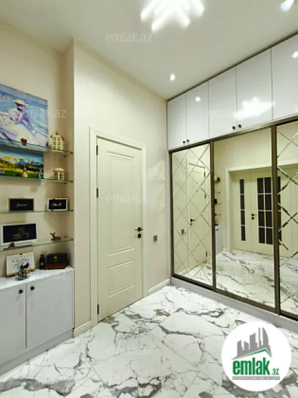 Satılır 3 otaqlı yeni tikili 100 m²