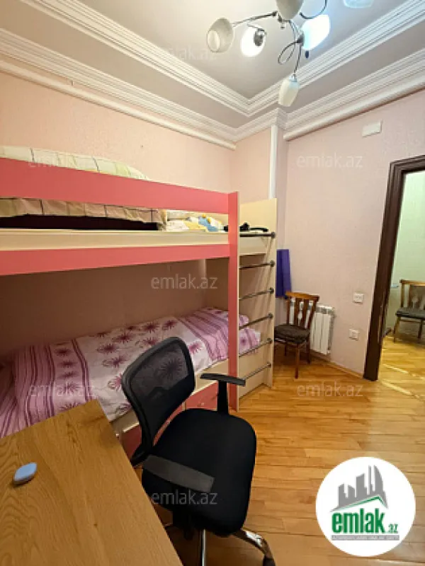 Satılır 2 otaqlı yeni tikili 80 m²