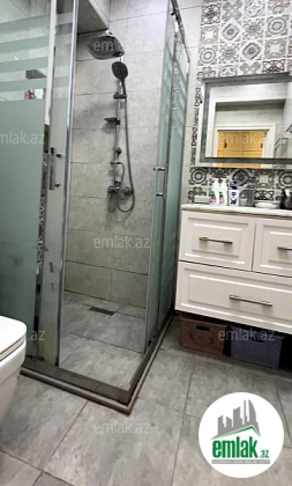 Satılır 2 otaqlı yeni tikili 76 m²