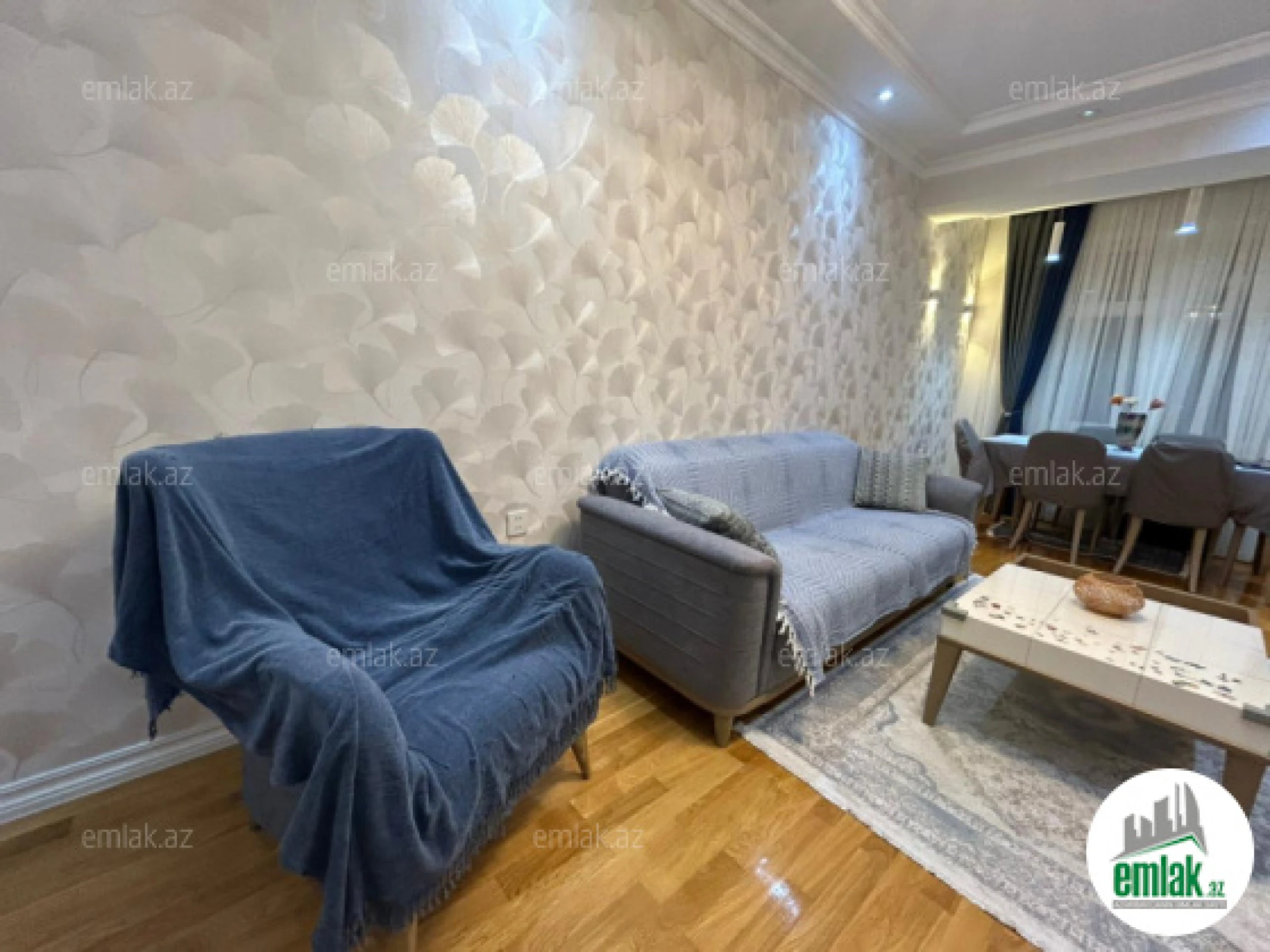 Satılır 2 otaqlı yeni tikili 76 m²