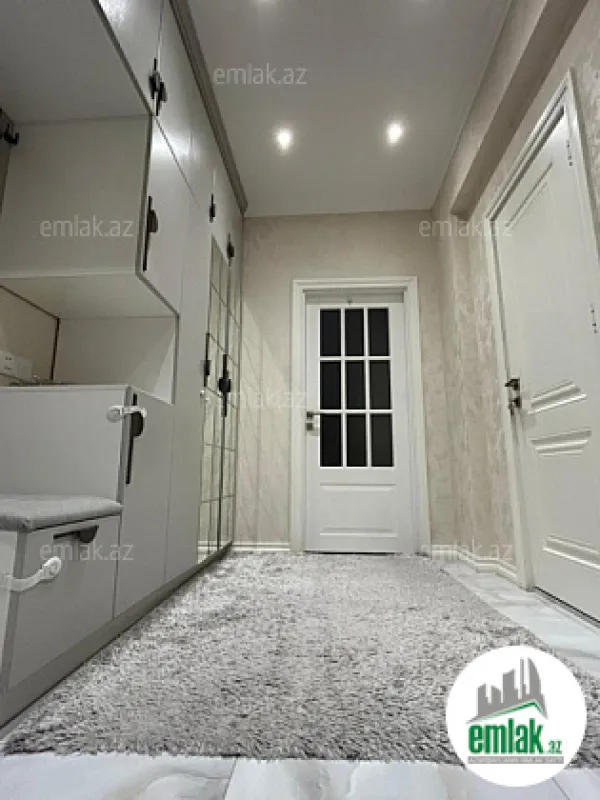 Satılır 2 otaqlı yeni tikili 76 m²