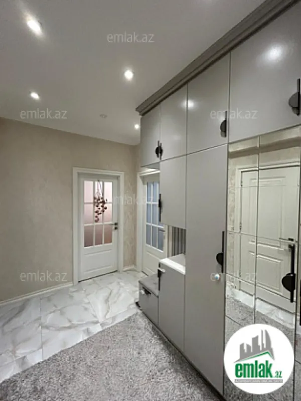 Satılır 2 otaqlı yeni tikili 76 m²