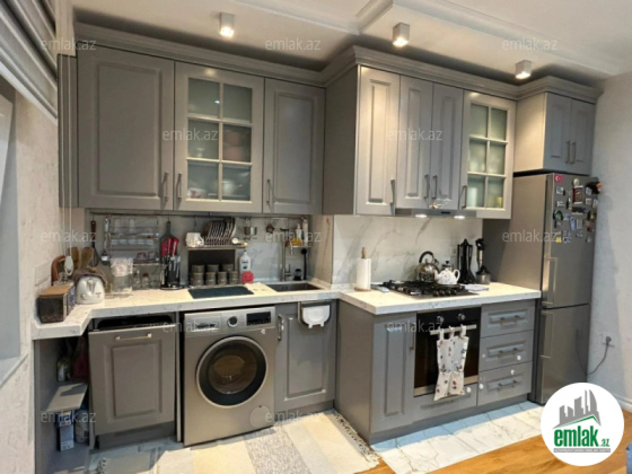 Satılır 2 otaqlı yeni tikili 76 m²