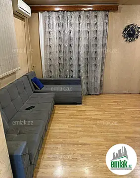 Satılır 2 otaqlı köhnə tikili 50 m²