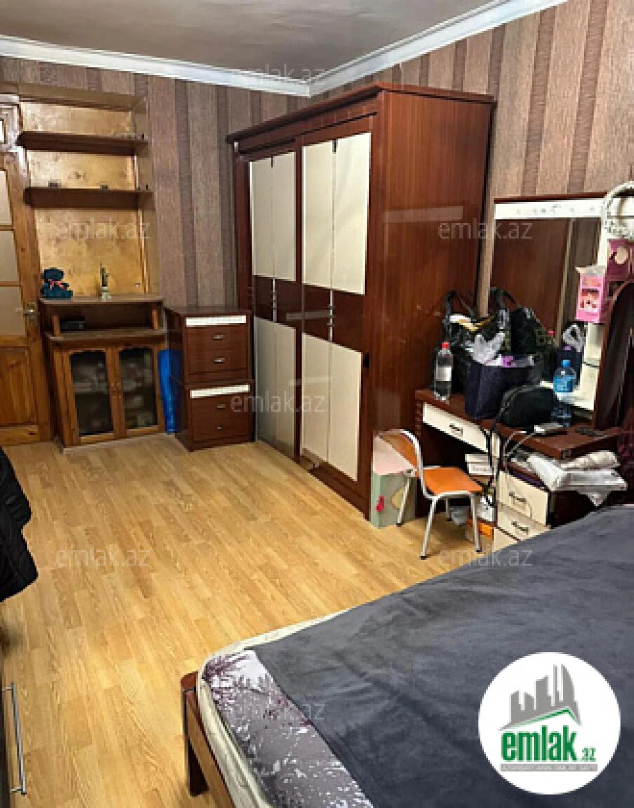 Satılır 2 otaqlı köhnə tikili 50 m²