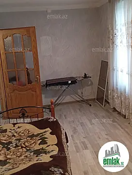 Satılır 2 otaqlı köhnə tikili 60 m²