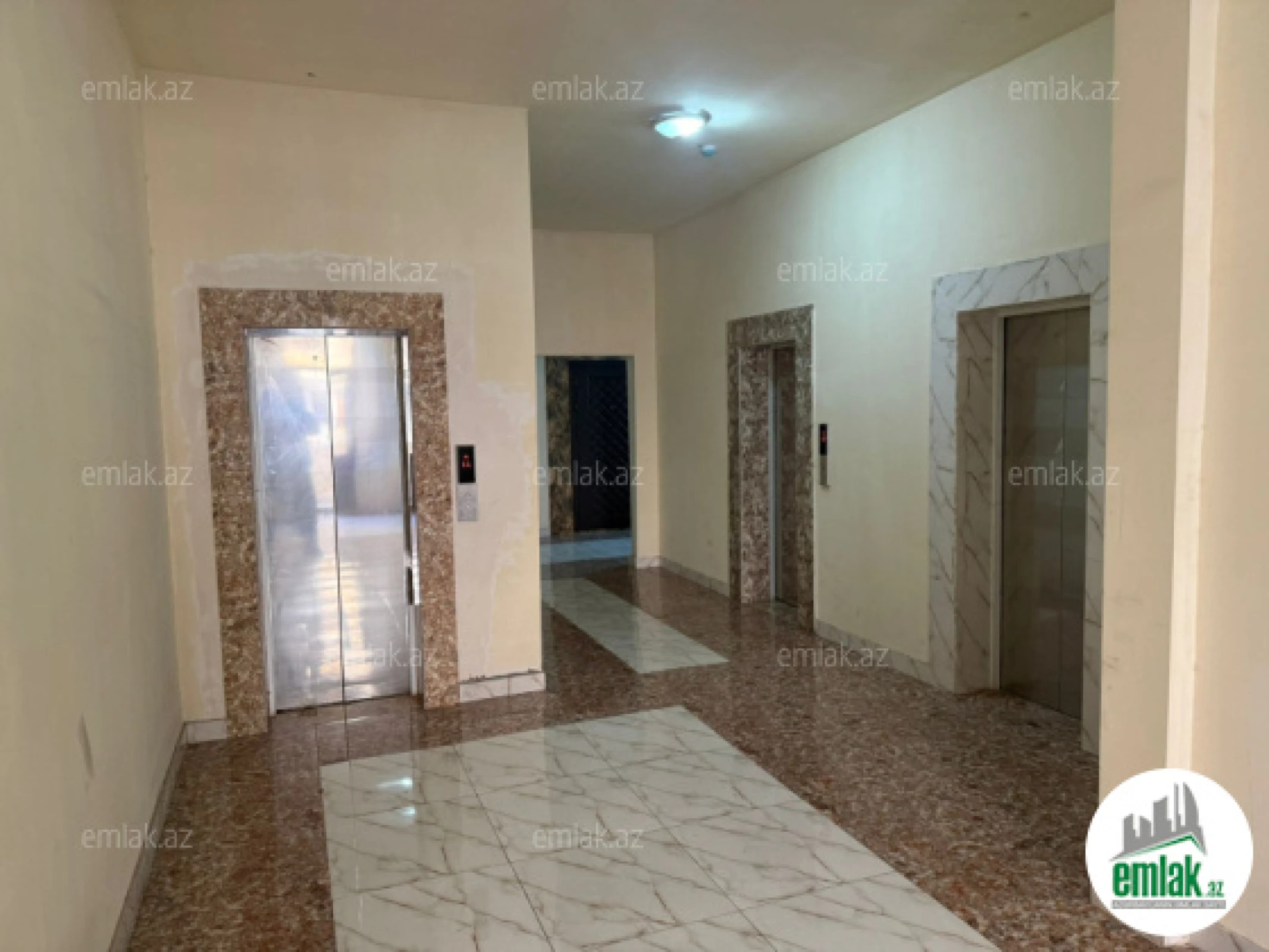 Satılır 3 otaqlı yeni tikili 100 m²