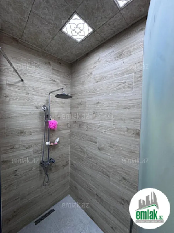 Satılır 3 otaqlı yeni tikili 100 m²