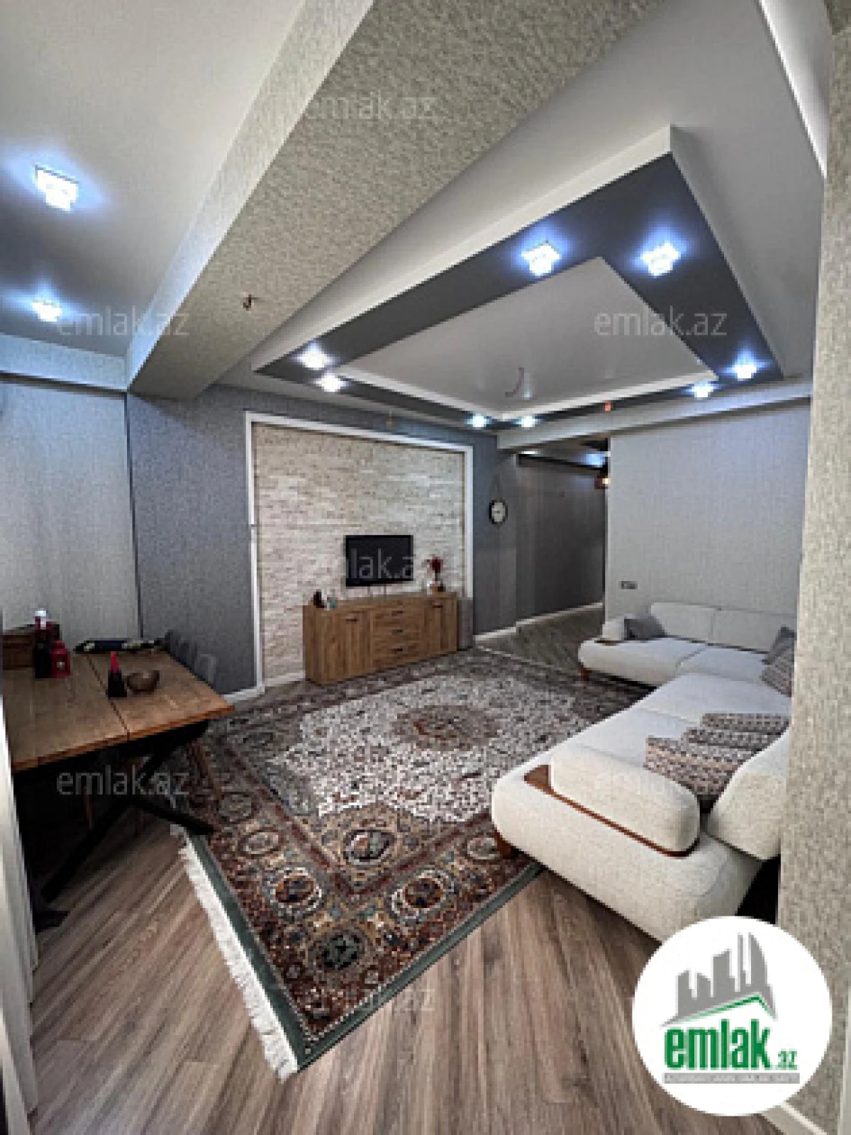 Satılır 3 otaqlı yeni tikili 100 m²