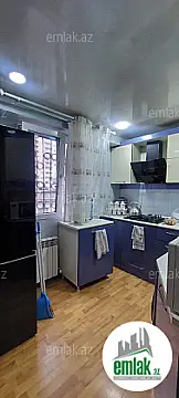 Satılır 3 otaqlı köhnə tikili 75 m²