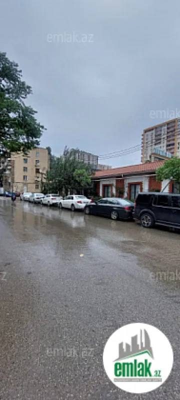 Satılır 3 otaqlı köhnə tikili 75 m²