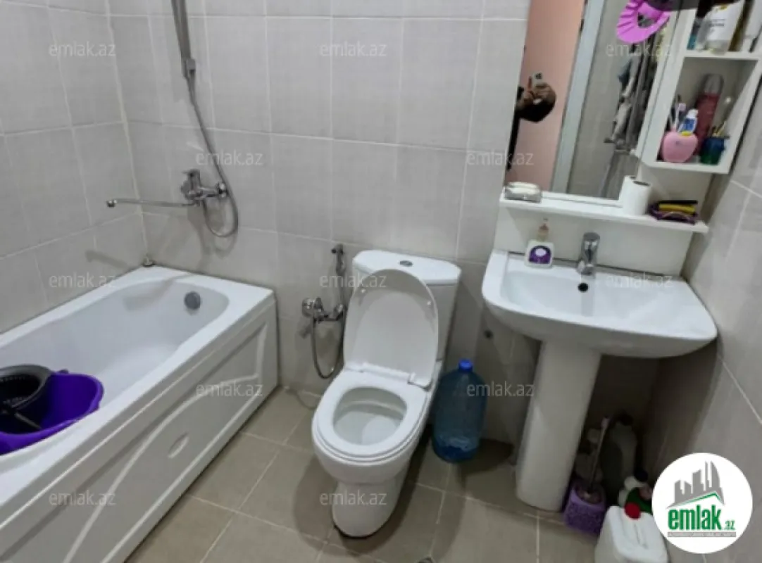 Satılır 2 otaqlı yeni tikili 70 m²
