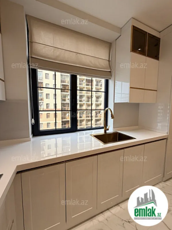 Satılır 3 otaqlı yeni tikili 86 m²